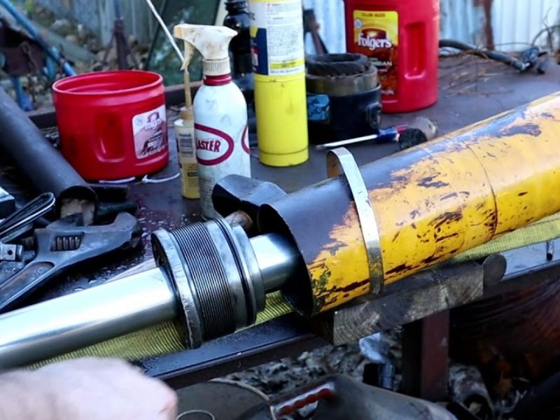 Відновити або замінити гідравлічні циліндри, що краще?